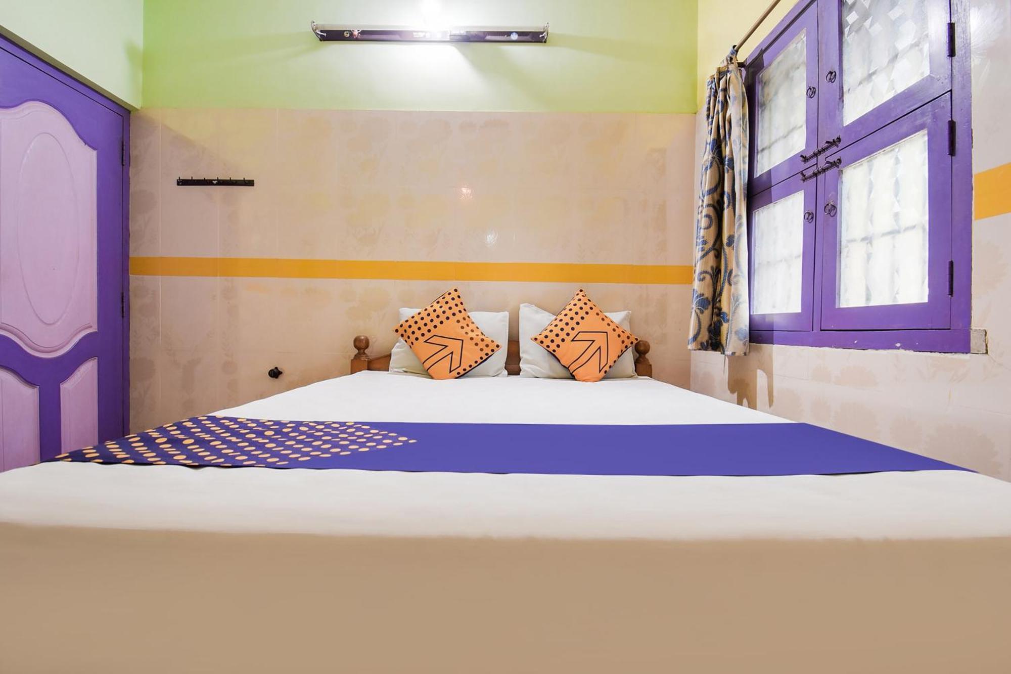 Hotel O K.S.Lodge Tribhuvanam Exterior photo